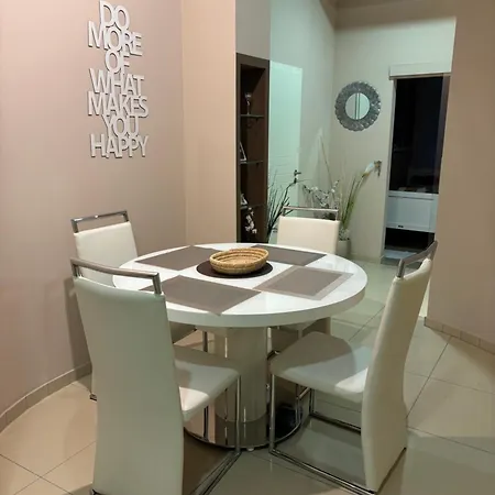 Wohnen Im Beauty Salon- Im Herzen Von