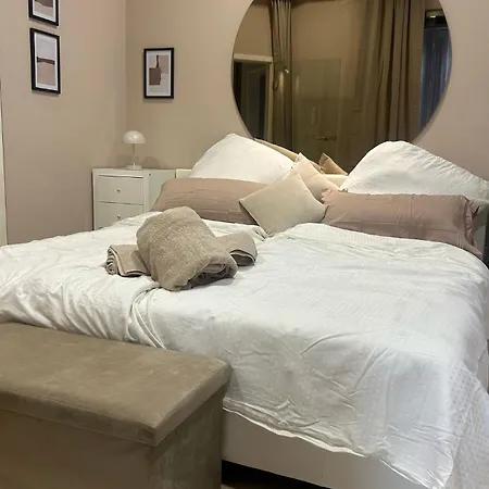Apartment Wohnen Im Beauty Salon- Im Herzen Von Greven