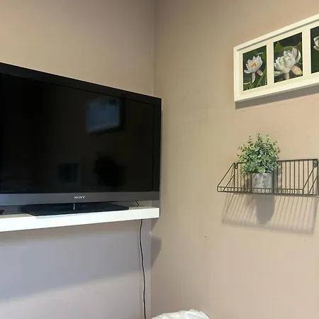 Apartment Wohnen Im Beauty Salon- Im Herzen Von