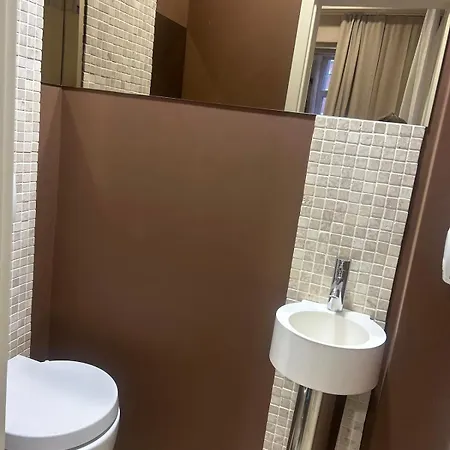 Wohnen Im Beauty Salon- Im Herzen Von *