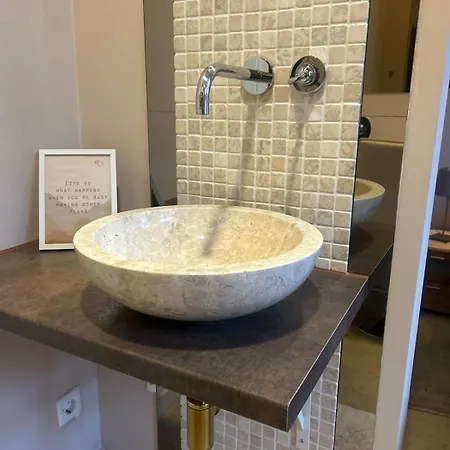 Apartment Wohnen Im Beauty Salon- Im Herzen Von Greven