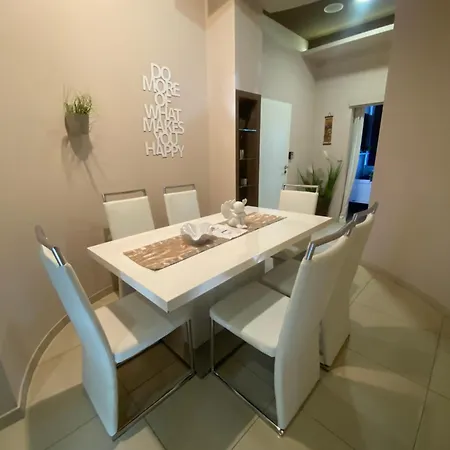 Apartment Wohnen Im Beauty Salon- Im Herzen Von