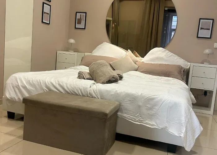 Lejlighed Wohnen Im Beauty Salon- Im Herzen Von *